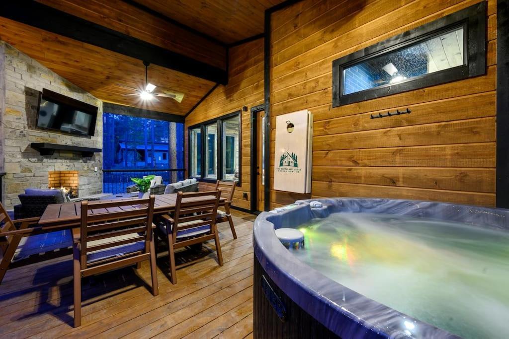Brand New Luxury 2 Bedroom With Loft And Spa Sleeps 10 ブロークン・ボウ エクステリア 写真