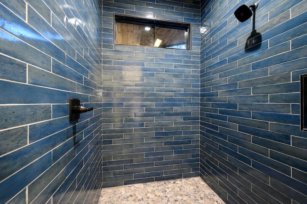 Brand New Luxury 2 Bedroom With Loft And Spa Sleeps 10 ブロークン・ボウ エクステリア 写真